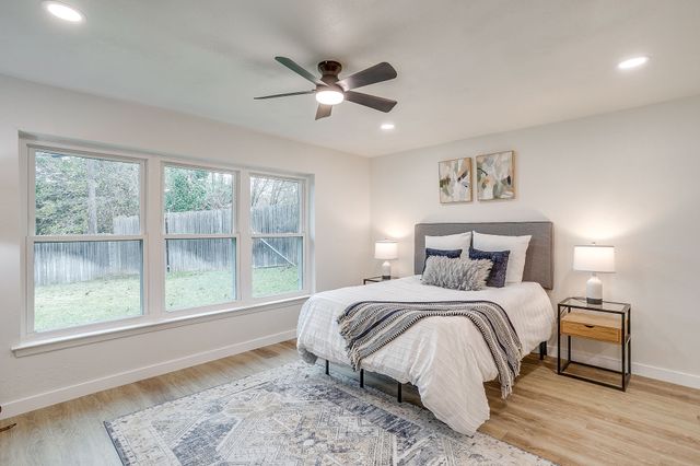 6604 Ems Court, Fort Worth, TX 76116