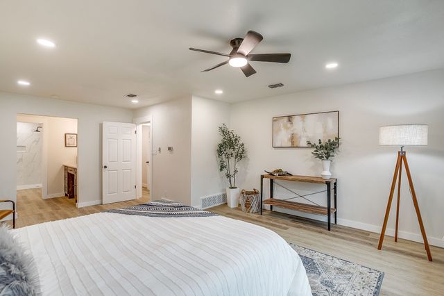 6604 Ems Court, Fort Worth, TX 76116