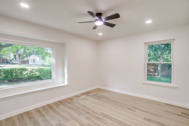 6604 Ems Court, Fort Worth, TX 76116