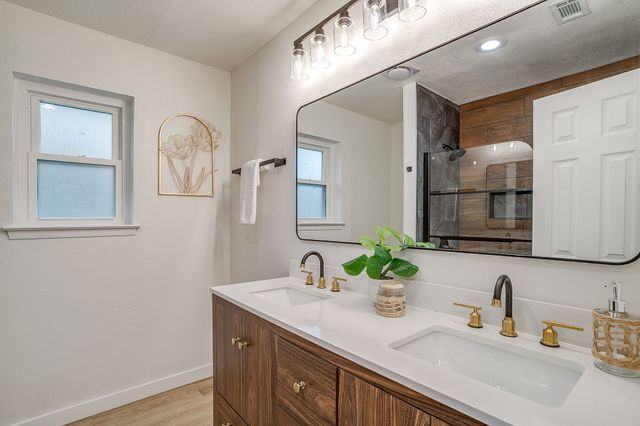 6604 Ems Court, Fort Worth, TX 76116