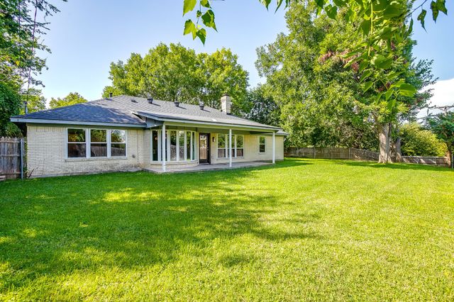 6604 Ems Court, Fort Worth, TX 76116