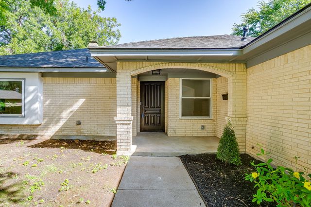 6604 Ems Court, Fort Worth, TX 76116