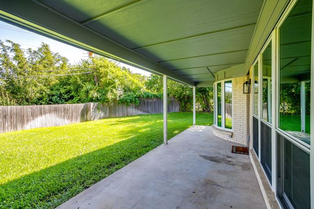 6604 Ems Court, Fort Worth, TX 76116