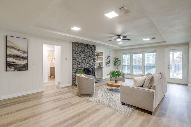 6604 Ems Court, Fort Worth, TX 76116