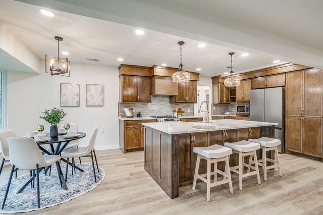 6604 Ems Court, Fort Worth, TX 76116