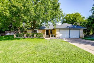 6604 Ems Court, Fort Worth, TX 76116