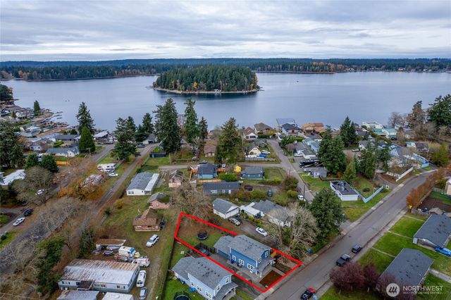 14612 W Thorne Lane SW, Lakewood, WA 98498