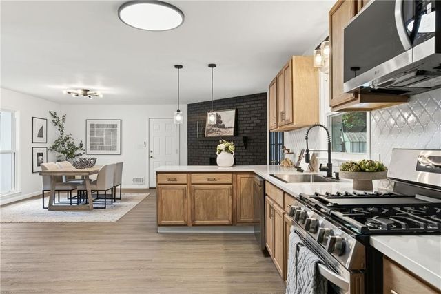 4559 Pembroke Drive, Smyrna, GA 30082