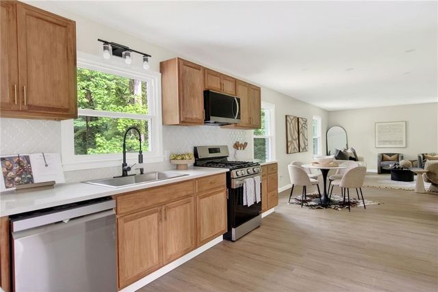 4559 Pembroke Drive, Smyrna, GA 30082