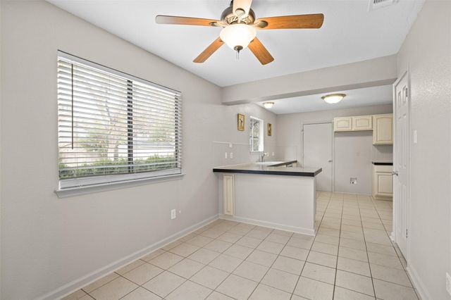 2408 W Messick LOOP, Round Rock, TX 78681