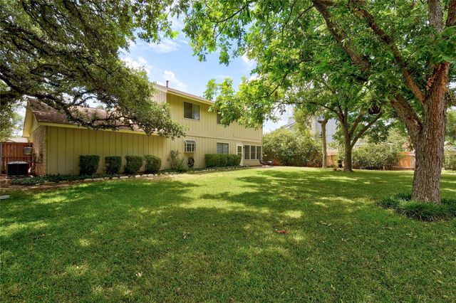 2408 W Messick LOOP, Round Rock, TX 78681