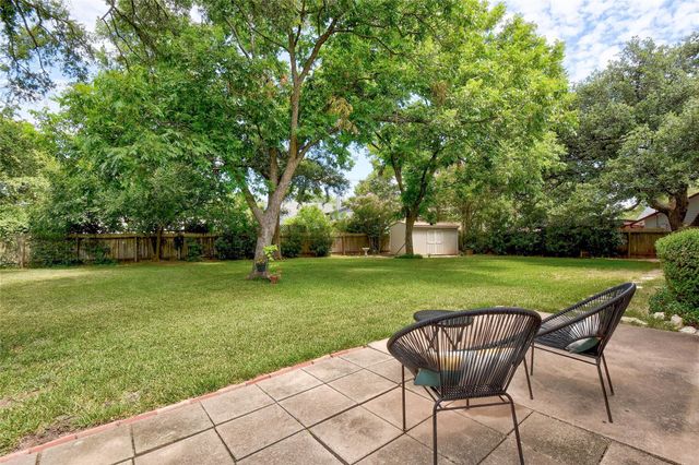 2408 W Messick LOOP, Round Rock, TX 78681