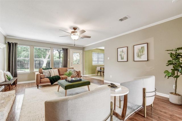 2408 W Messick LOOP, Round Rock, TX 78681