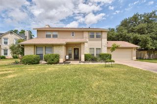 2408 W Messick LOOP, Round Rock, TX 78681