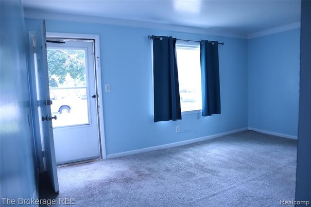 34861 John Street, Wayne, MI 48184