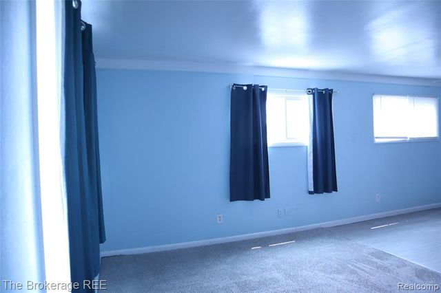 34861 John Street, Wayne, MI 48184