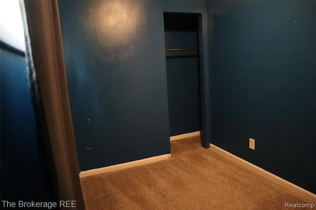 34861 John Street, Wayne, MI 48184