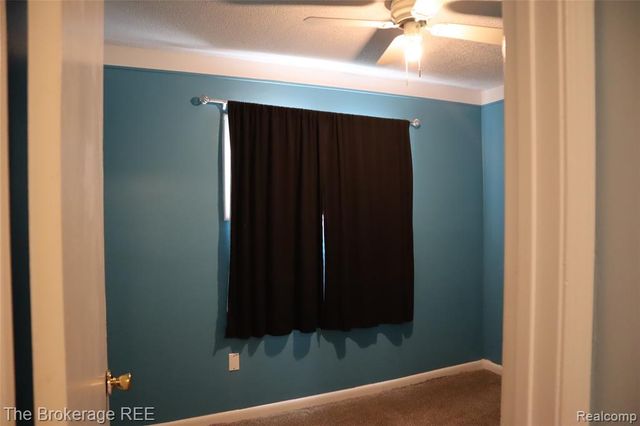 34861 John Street, Wayne, MI 48184