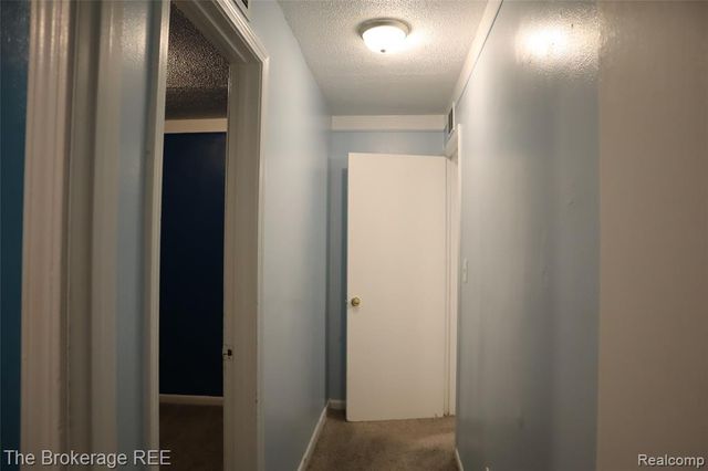 34861 John Street, Wayne, MI 48184