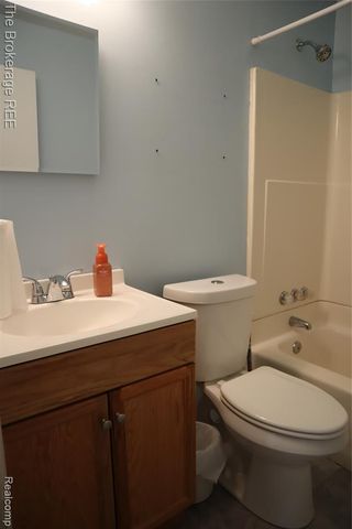 34861 John Street, Wayne, MI 48184