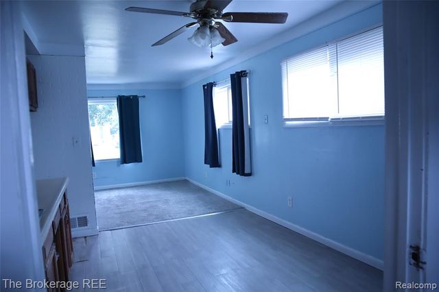 34861 John Street, Wayne, MI 48184