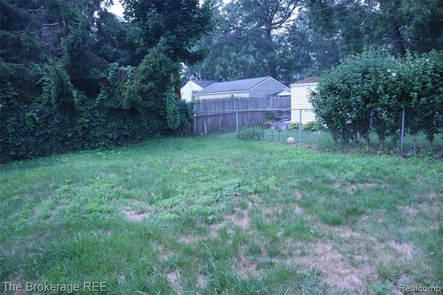 34861 John Street, Wayne, MI 48184