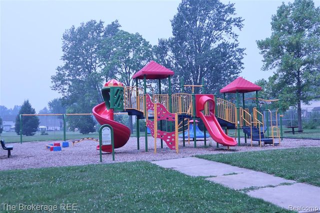 34861 John Street, Wayne, MI 48184