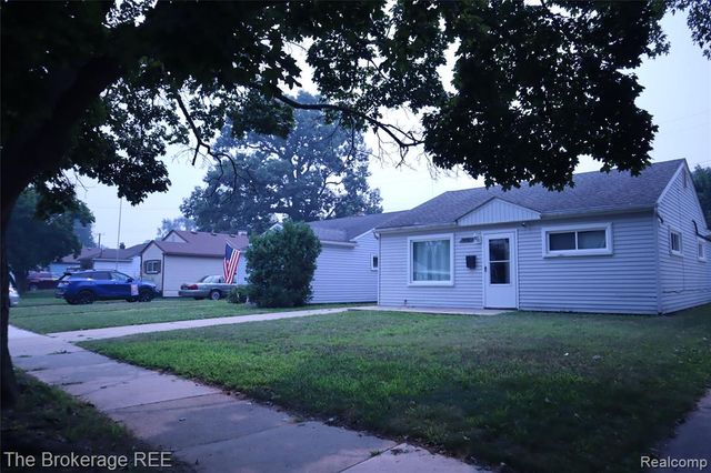 34861 John Street, Wayne, MI 48184