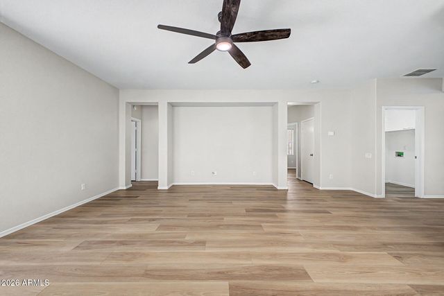 9124 W BERKELEY Road, Phoenix, AZ 85037