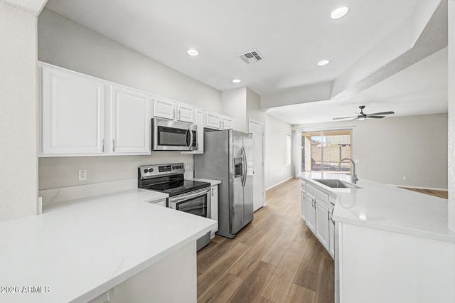 9124 W BERKELEY Road, Phoenix, AZ 85037
