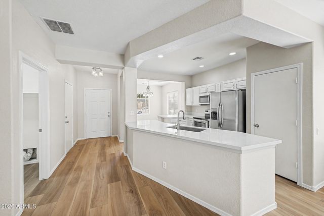 9124 W BERKELEY Road, Phoenix, AZ 85037