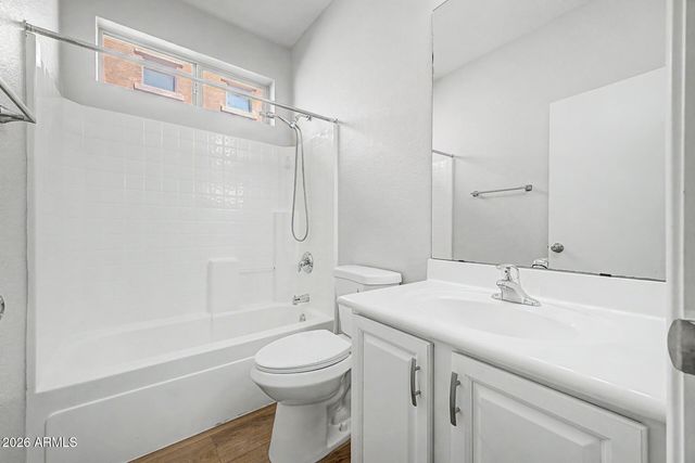 9124 W BERKELEY Road, Phoenix, AZ 85037