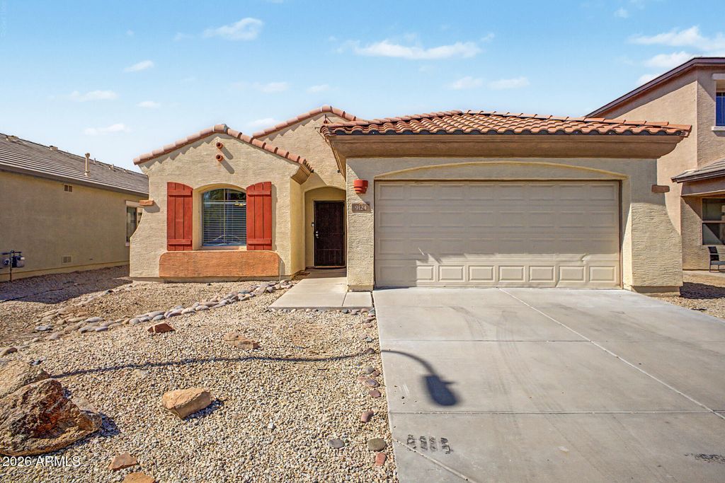 9124 W BERKELEY Road, Phoenix, AZ 85037