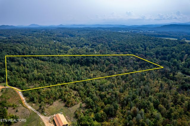 000 Shadden Rd, Tellico Plains, TN 37385