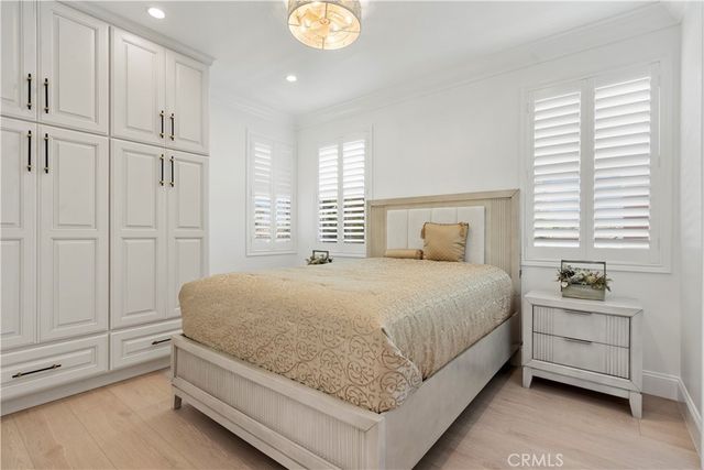 21861 Vacation Ln Lane, Huntington Beach, CA 92646