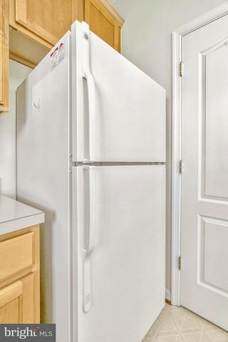 13051 PARK CRESCENT CIR, Herndon, VA 20171