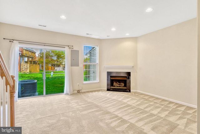 13051 PARK CRESCENT CIR, Herndon, VA 20171