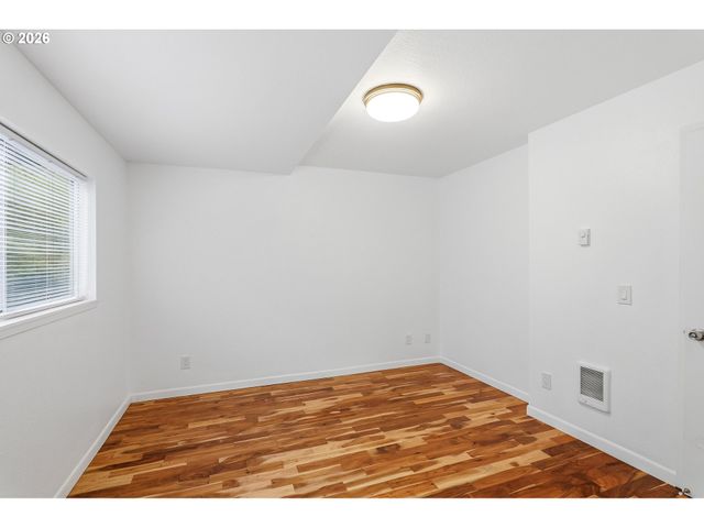 20905 FAWN Ct 34, West Linn, OR 97068