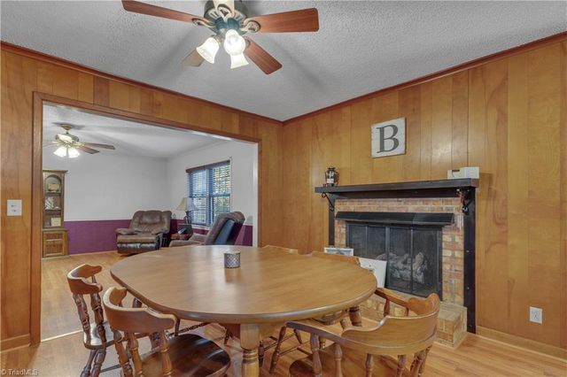 677 Kennedy Country Drive, Asheboro, NC 27205