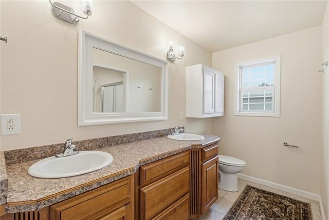 562 Rheas Mill Road, Farmington, AR 72730