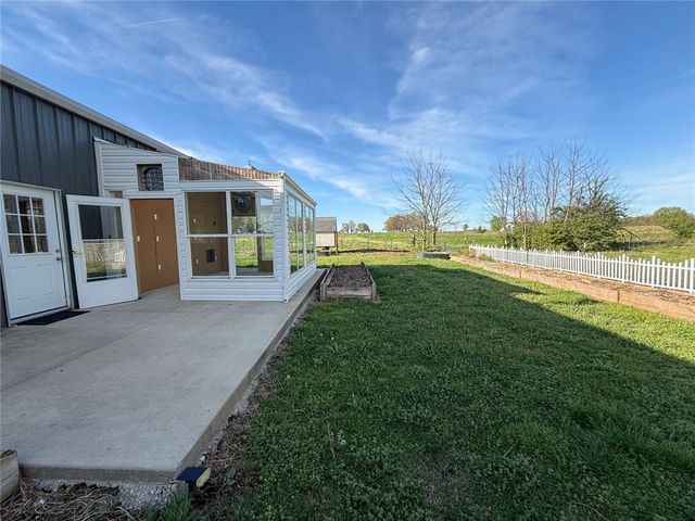 562 Rheas Mill Road, Farmington, AR 72730