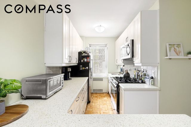 3441 85th St Apt 2R, New York City, NY 11372