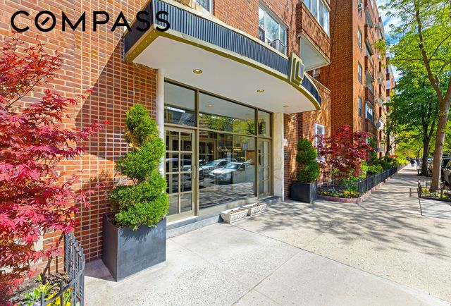 3441 85th St Apt 2R, New York City, NY 11372