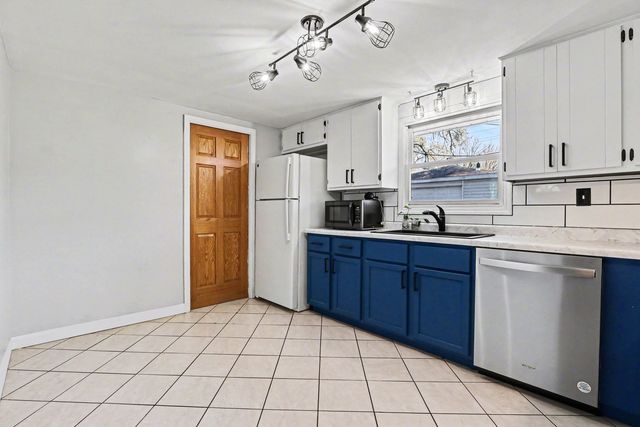 16615 W 145th Place, Lockport, IL 60441
