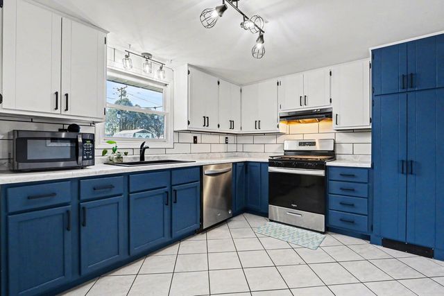 16615 W 145th Place, Lockport, IL 60441