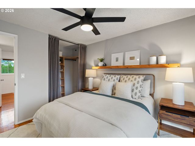 11920 Sw NORTH DAKOTA St, Portland, OR 97223