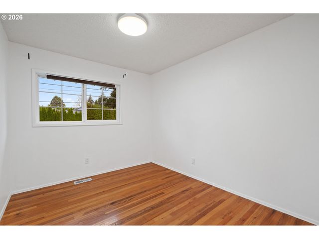 11920 Sw NORTH DAKOTA St, Portland, OR 97223