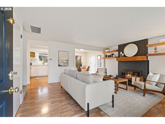 11920 Sw NORTH DAKOTA St, Portland, OR 97223