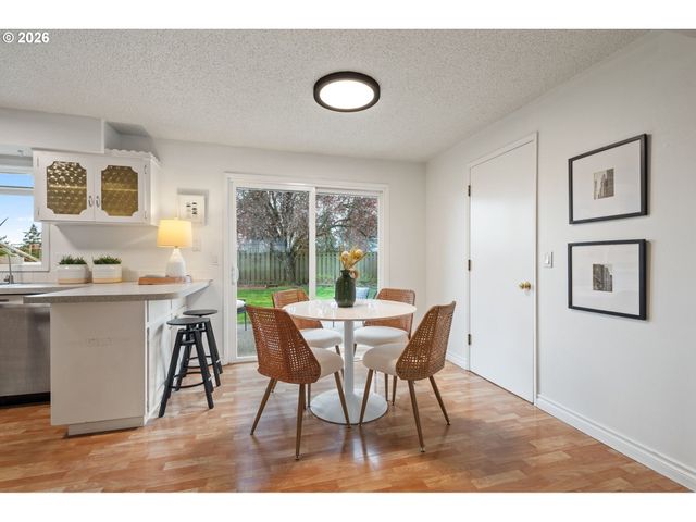 11920 Sw NORTH DAKOTA St, Portland, OR 97223