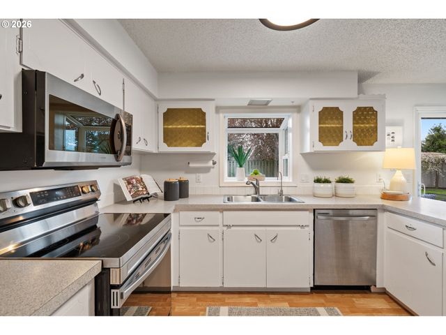 11920 Sw NORTH DAKOTA St, Portland, OR 97223